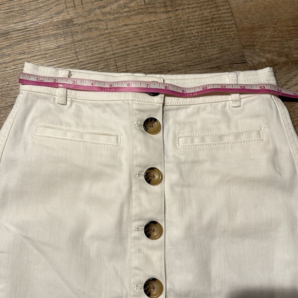 Ann Taylor - Petite Button Front Denim Skirt in White Wash - Picture 4 of 7